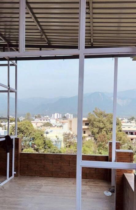 Bisht Niwas Homestay Kotdwāra Kültér fotó