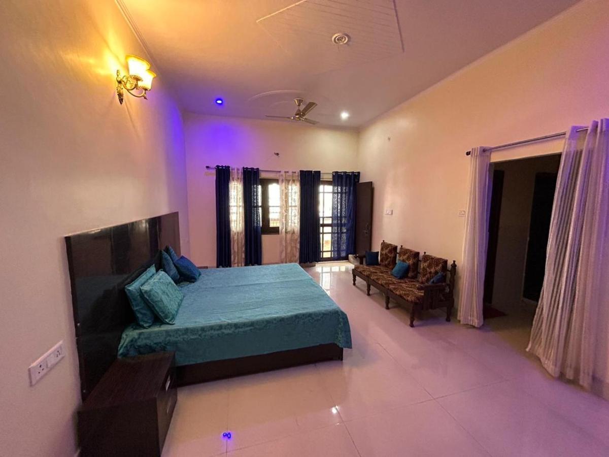Bisht Niwas Homestay Kotdwāra Kültér fotó