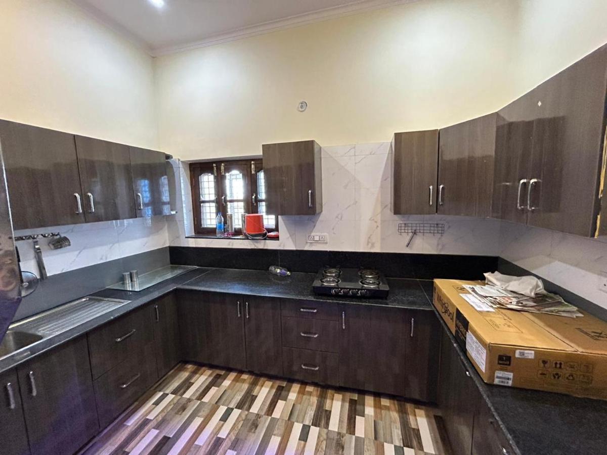 Bisht Niwas Homestay Kotdwāra Kültér fotó